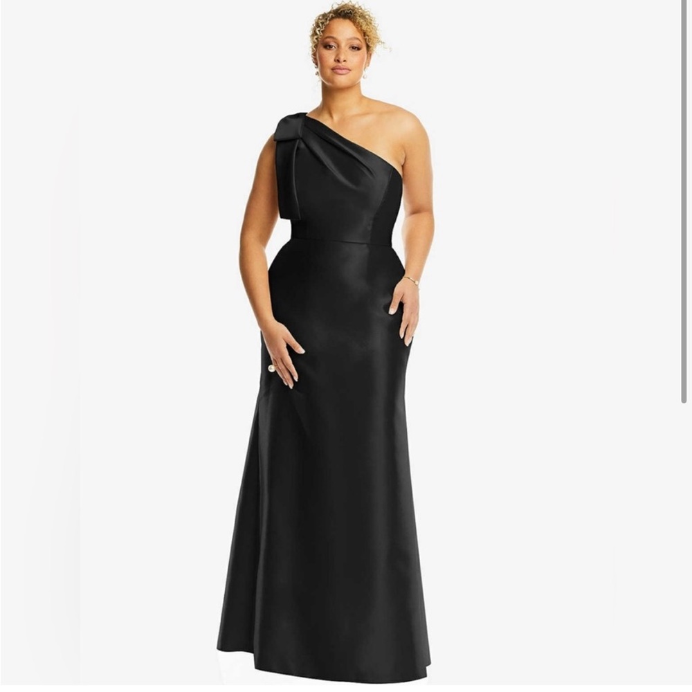 Dessy Group / Alfred Sung D794 Satin Twill Bridesmaid Gown